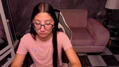 sophie_jones_b online show from 3, 3, 2026