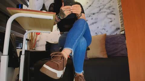Snapshot of sophie_littles chatting on 22, 4, 2026 Sophie online show from 22, 4, 2026