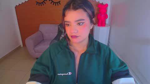 Sofia online show from 4, 1, 2025