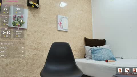 SOPHIE TYLER online show from 7, 4, 2026