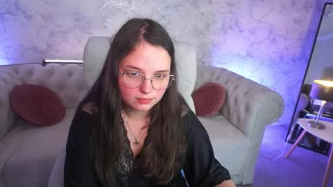 Snapshot of sophieedreams chatting on 28, 11, 2025 sophieedreams online show from 28, 11, 2025