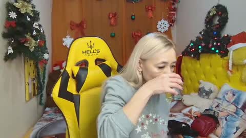 sophiekittyy online show from 16, 1, 2025