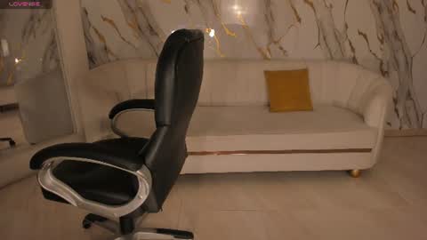 Snapshot of sophiepalmerx chatting on 9, 7, 2026 Sophie Palmer online show from 9, 7, 2026