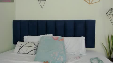 sophieturner_mg online show from 4, 11, 2025