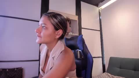Snapshot of sophiewatson_ chatting on 12, 7, 2026 sophiewatson_ online show from 12, 7, 2026