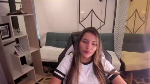 Snapshot of sophiewatson_ chatting on 20, 7, 2026 sophiewatson_ online show from 20, 7, 2026