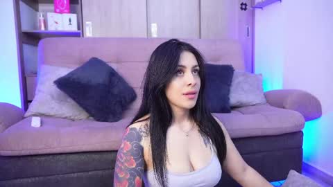 Snapshot of sophiiecums chatting on 15, 5, 2026 Sophiie online show from 15, 5, 2026
