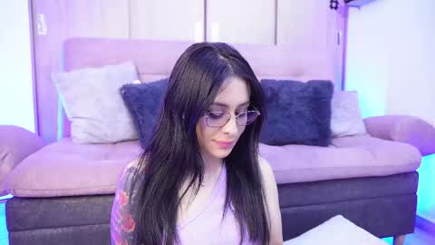 Snapshot of sophiiecums chatting on 20, 5, 2026 Sophiie online show from 20, 5, 2026