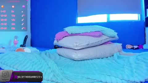 Snapshot of sophiiegreenn chatting on 2, 1, 2025 Julieth online show from 2, 1, 2025