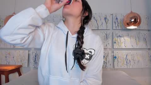 SOPHY ROGERS online show from 13, 1, 2025