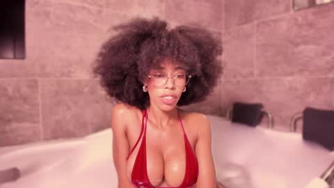 Snapshot of sophye_ebanov chatting on 29, 3, 2026 SEE U HERE OF online show from 29, 3, 2026