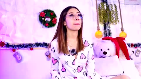 Snapshot of sopphiaa_payton chatting on 22, 12, 2025 Sophie online show from 22, 12, 2025