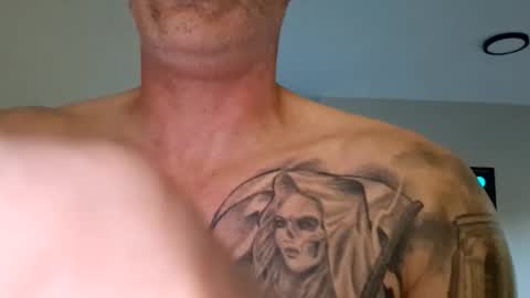 Snapshot of southboy2410 chatting on 1, 10, 2025 southboy2410 online show from 1, 10, 2025