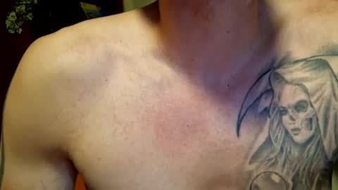 Snapshot of southboy2410 chatting on 2, 10, 2025 southboy2410 online show from 2, 10, 2025