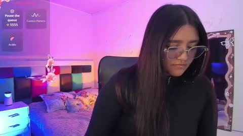 Snapshot of soy_anny_777 chatting on 25, 5, 2026 ANNY online show from 25, 5, 2026