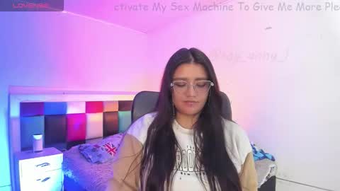 Snapshot of soy_anny_777 chatting on 27, 5, 2026 ANNY online show from 27, 5, 2026