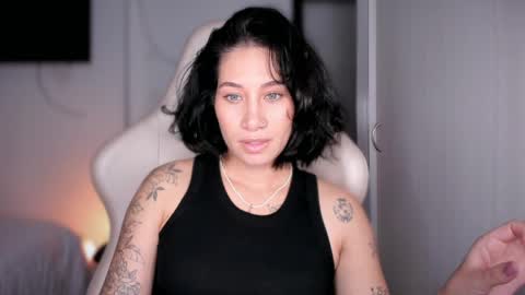 Snapshot of soytulu_ chatting on 2, 5, 2026 brisa s online show from 2, 5, 2026