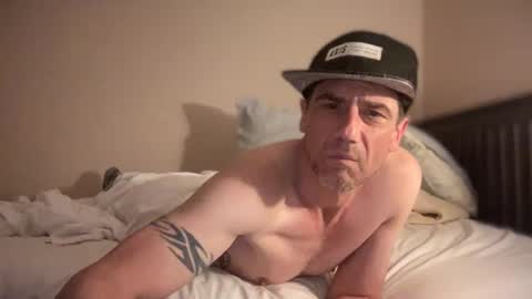 Snapshot of sparker1169 chatting on 13, 12, 2024 Dad online show from 13, 12, 2024