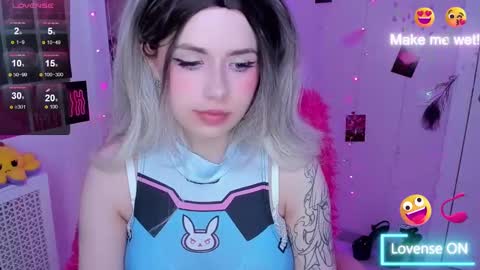  SparkleMona  online show from 18, 2, 2025