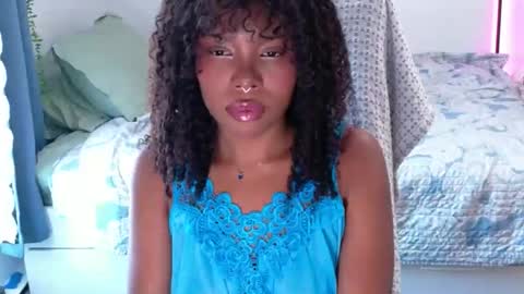 Snapshot of sparklingsoleil chatting on 1, 6, 2026 Soleil online show from 1, 6, 2026
