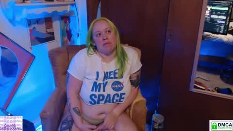 Snapshot of sparklybisexual chatting on 23, 10, 2025 sparklybisexual online show from 23, 10, 2025