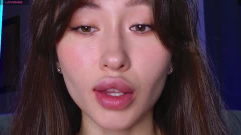 Nicole online show from 2, 2, 2025