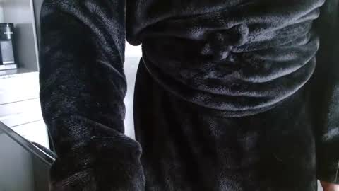 specialiest online show from 9, 3, 2026