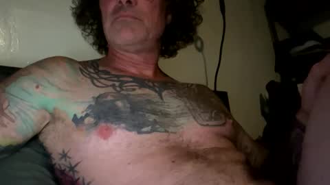 specter1972 online show from 19, 4, 2026