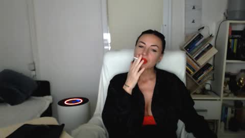 Carla online show from 12, 10, 2025