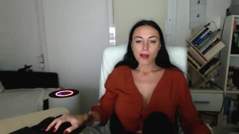 Carla online show from 16, 10, 2025
