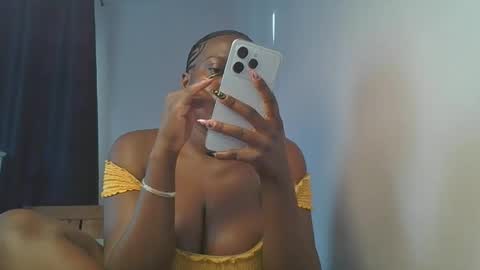 Snapshot of spicy_cherrie chatting on 15, 5, 2026 cherrie online show from 15, 5, 2026