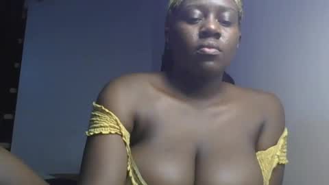 Snapshot of spicy_cherrie chatting on 15, 7, 2026 cherrie online show from 15, 7, 2026
