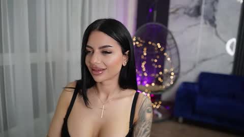 Spicy Maple online show from 11, 11, 2025