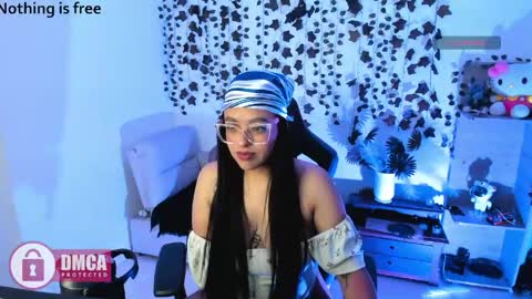 Snapshot of spicydollx_1 chatting on 14, 5, 2026 Geraldin online show from 14, 5, 2026