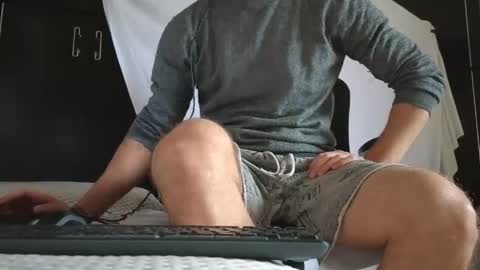 Marco. When Im offline you can view premium content in bio online show from 21, 10, 2025