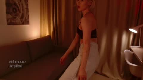 Elizabeth online show from 26, 2, 2025