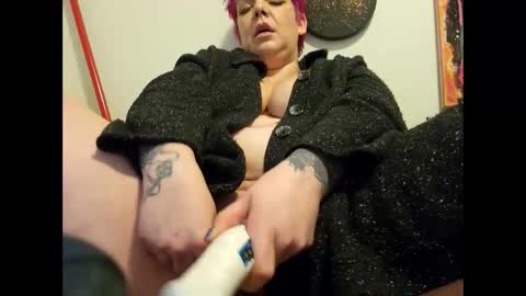 Vanessa Spade online show from 3, 3, 2025