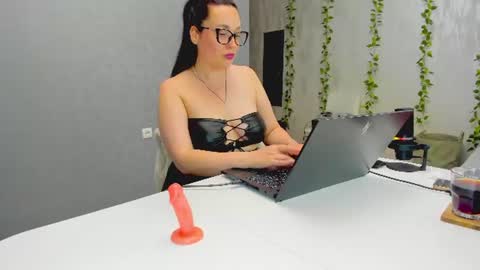 Snapshot of spoiled_lilit chatting on 11, 7, 2026 Lilith online show from 11, 7, 2026