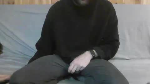 Snapshot of spokociuszek chatting on 13, 5, 2026 spokociuszek online show from 13, 5, 2026