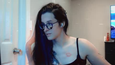 Snapshot of spooky_ghost_girl chatting on 18, 2, 2026 Transghostgirl online show from 18, 2, 2026