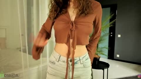 Lily  my new acc3 online show from 29, 5, 2026