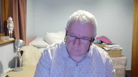 springtine online show from 12, 7, 2026