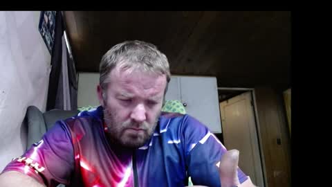 Snapshot of squegly chatting on 18, 5, 2026 Bryan online show from 18, 5, 2026