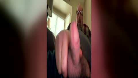 Snapshot of squirreldiamond chatting on 4, 6, 2026 squirreldiamond online show from 4, 6, 2026