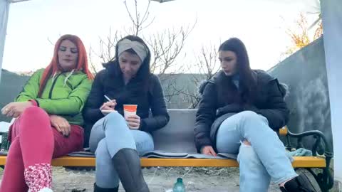 My name is Maya Lush is activeThere are legends that in this room all your wishes can come true  Private is Open online show from 4, 1, 2025