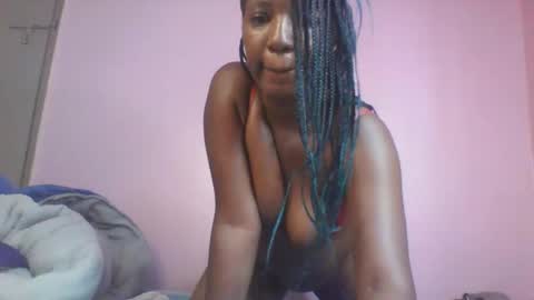 Snapshot of squirt_goddess_ chatting on 1, 3, 2026 Emmah online show from 1, 3, 2026