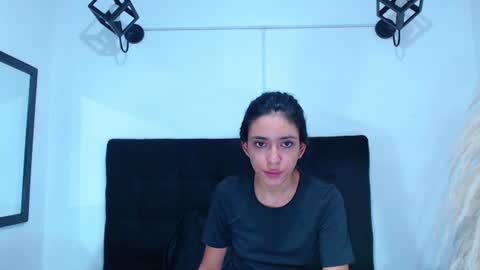Snapshot of srta_luciana chatting on 17, 7, 2026 . . online show from 17, 7, 2026