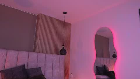 Snapshot of ss_samantha chatting on 1, 7, 2026 samantha online show from 1, 7, 2026