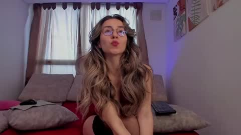  Sara Miranda  online show from 14, 2, 2025