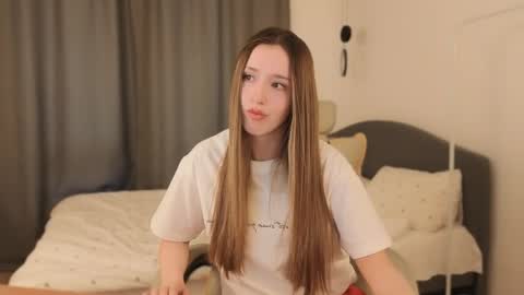 Snapshot of ssurf_time chatting on 26, 5, 2026 Chloe online show from 26, 5, 2026